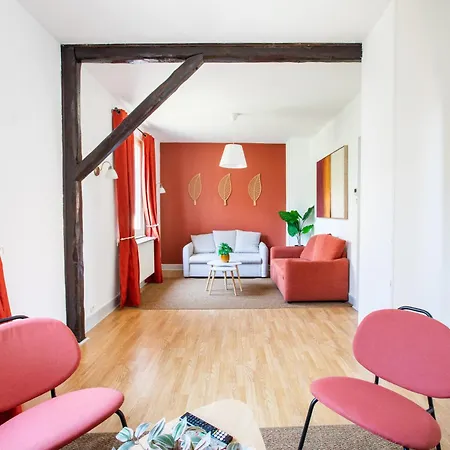 -new- Colmar, Parking, Comfort, Spacious *
